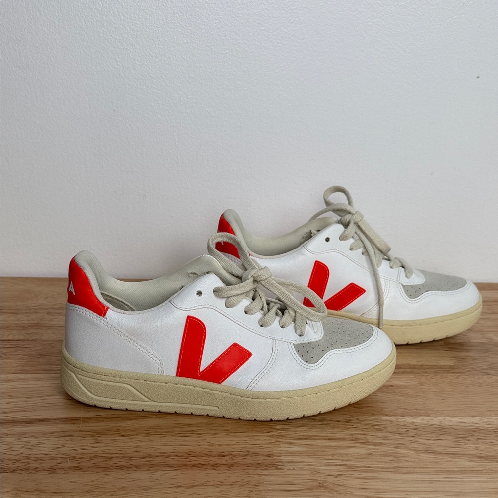Veja CWL White and Orange Sneakers - Picture 3 of 14